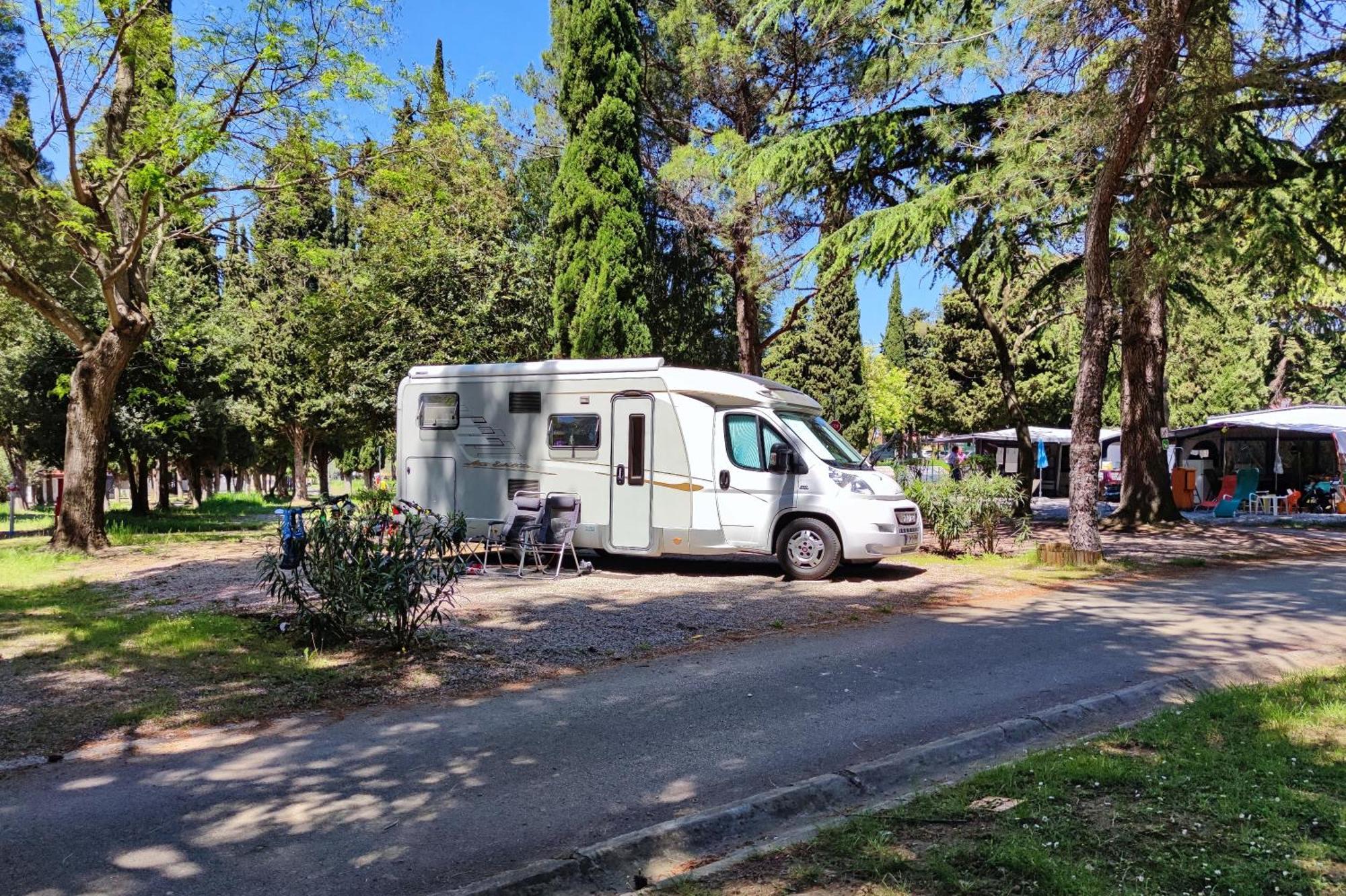Camping Adria Ankaran - Pitches Bagian luar foto
